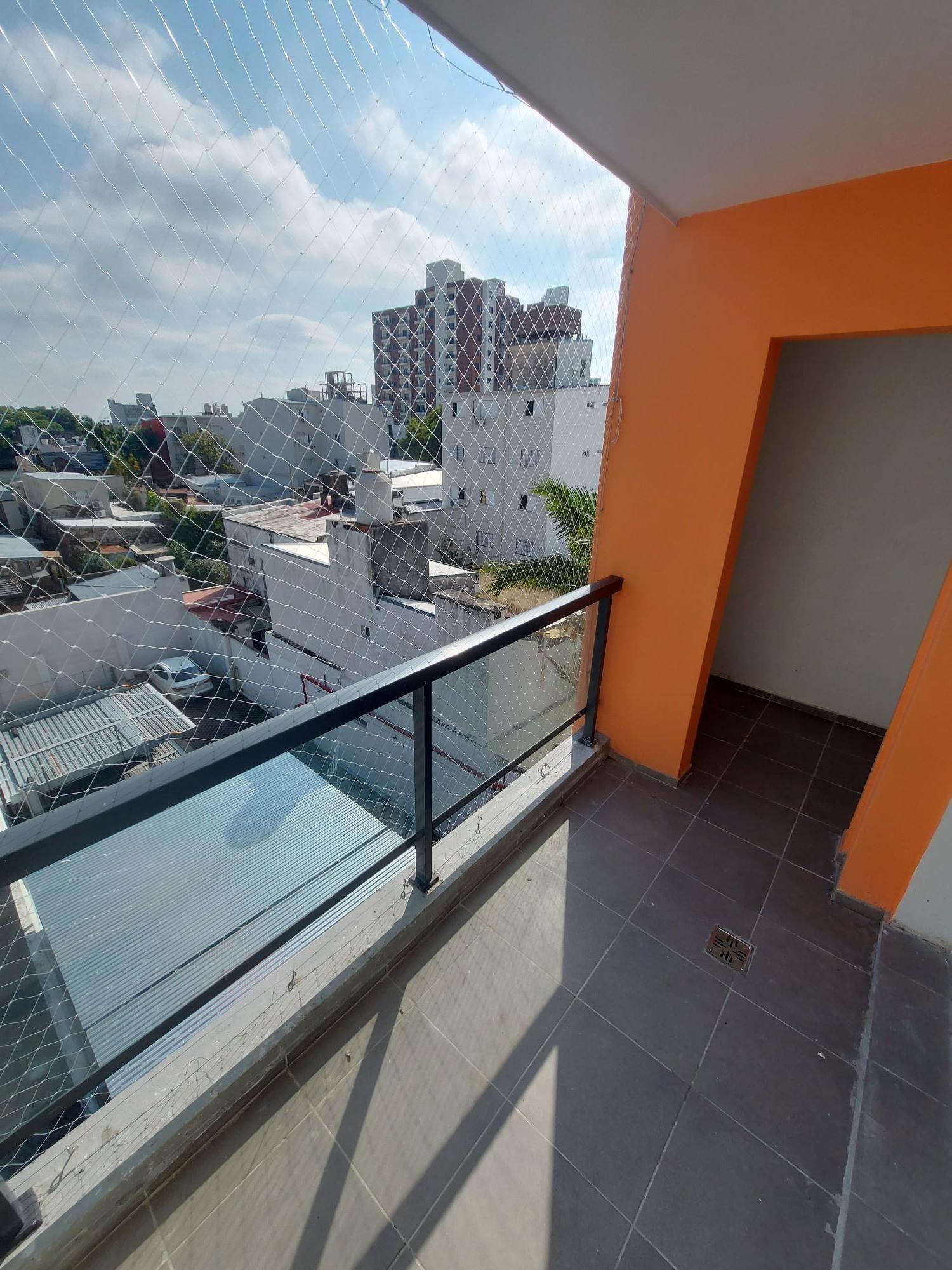 AVDA. URQUIZA 1765 -Sta. Fe-