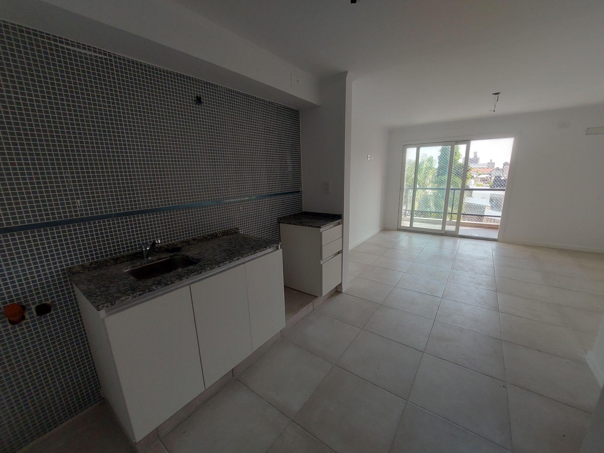 AVDA. URQUIZA 1765 -Sta. Fe-