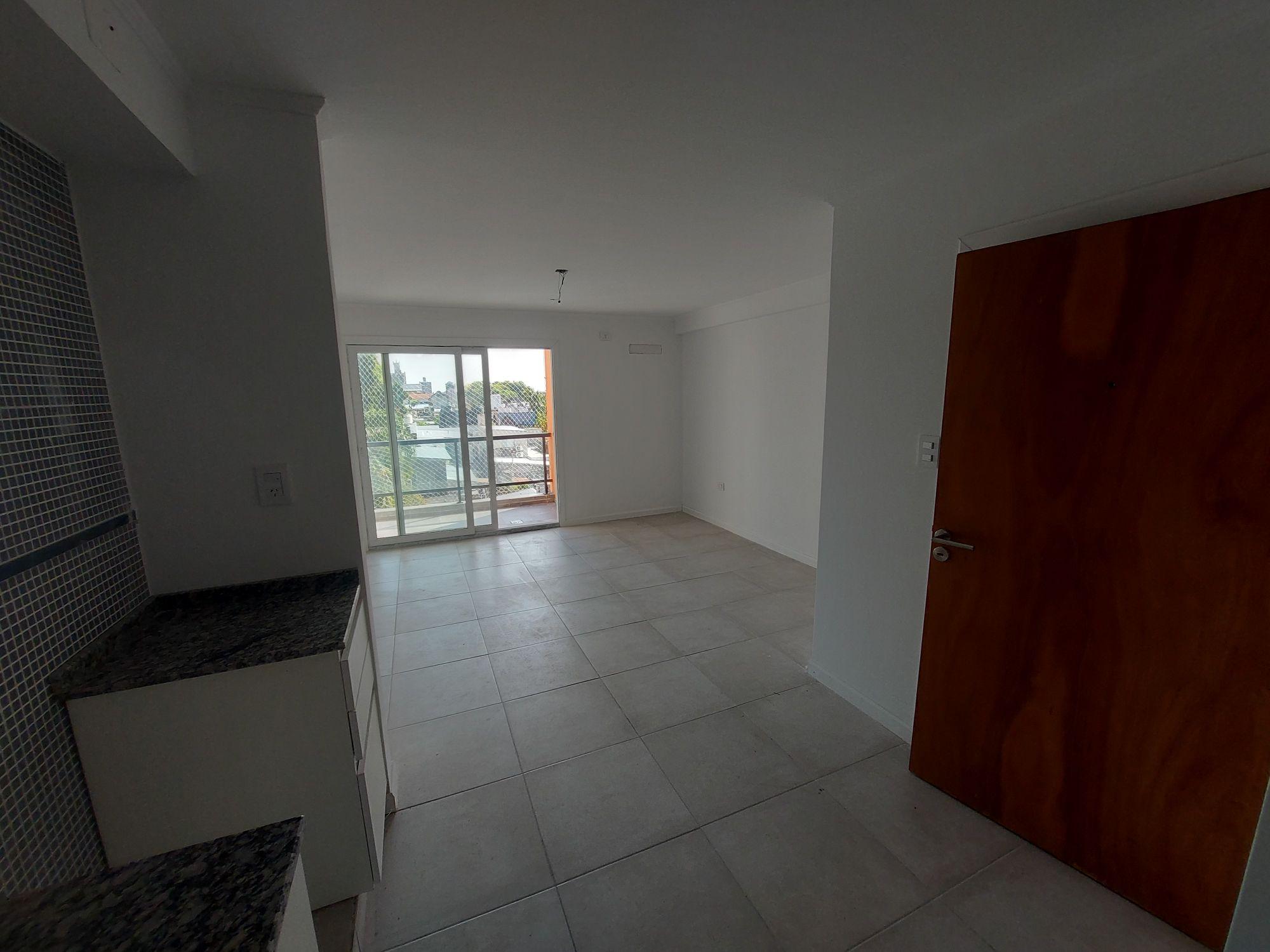 AVDA. URQUIZA 1765 -Sta. Fe-