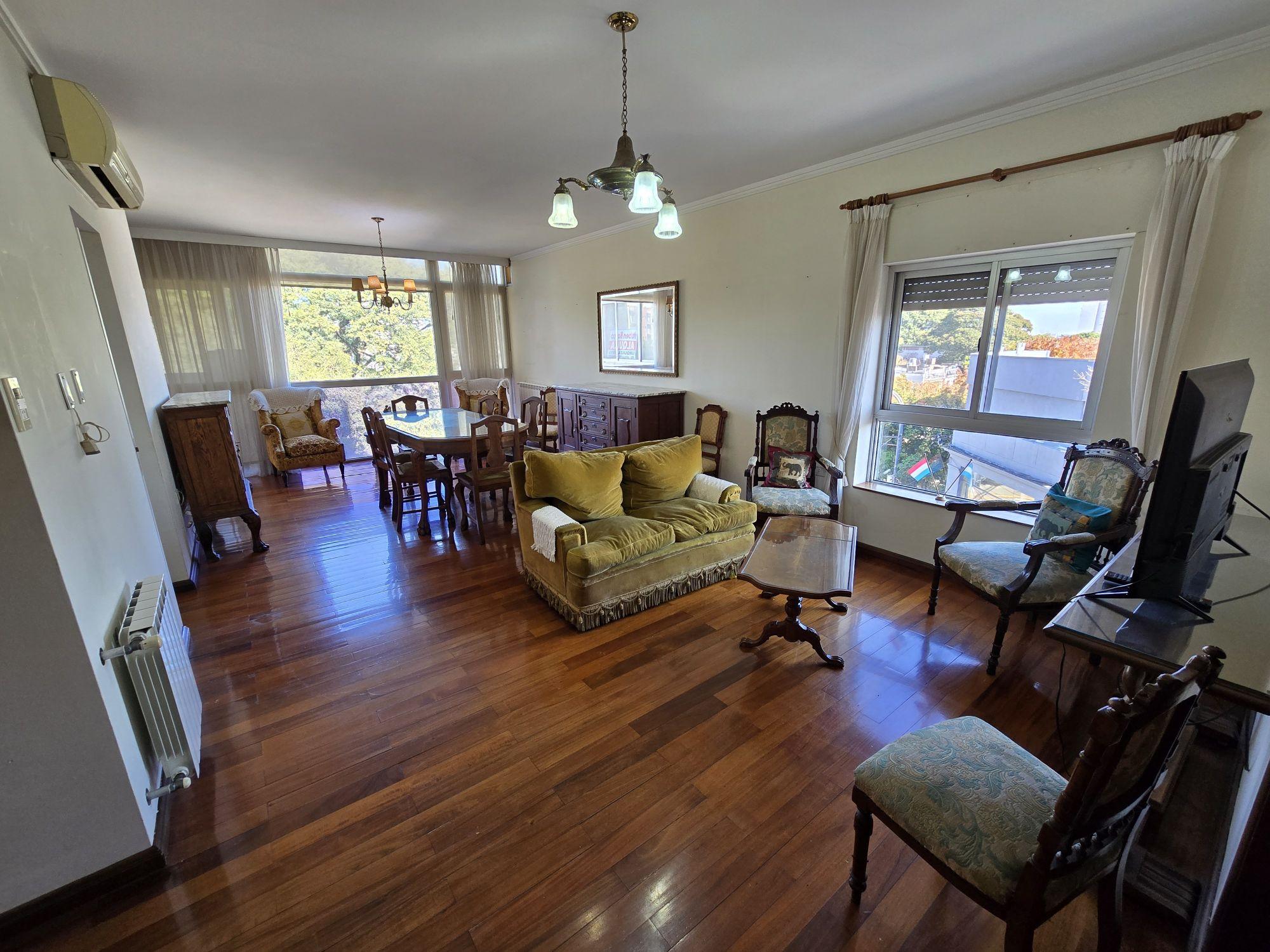GRAL. LOPEZ ESQ. URQUIZA -Sta. Fe-