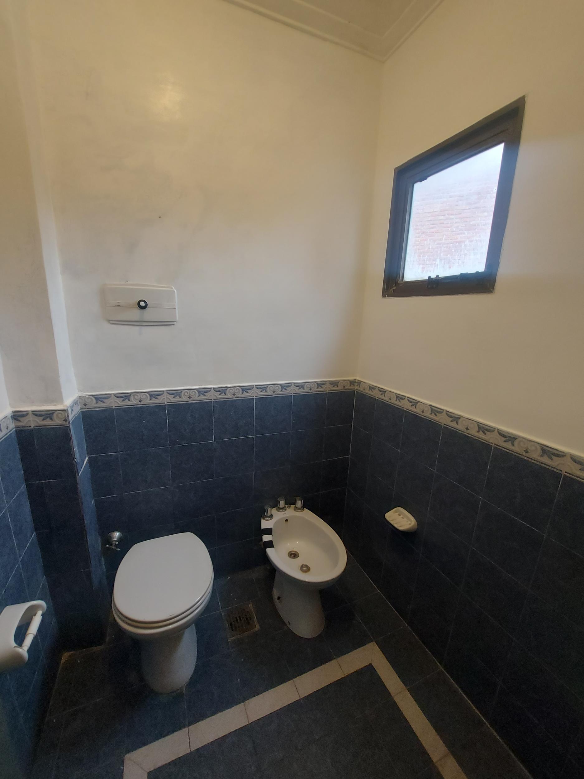 MARIANO COMAS 2687. PISO 1. DPTO C